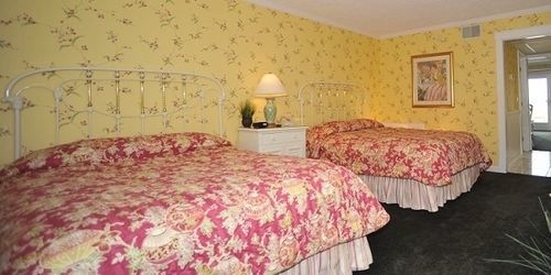 Lilac Tree Suites Макинак Айлънд Екстериор снимка