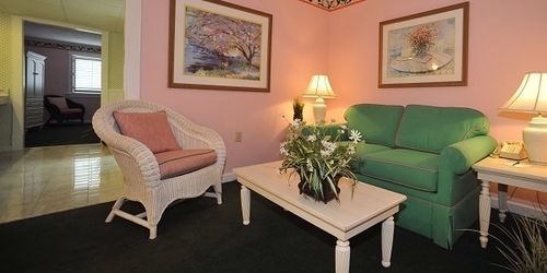 Lilac Tree Suites Макинак Айлънд Екстериор снимка